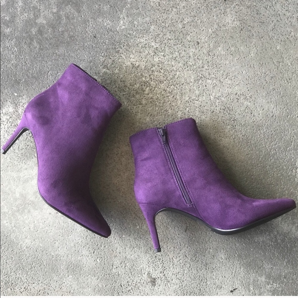 1 Left! Delicious Royal PURPLE faux suede BOOTIE - Picture 2 of 7